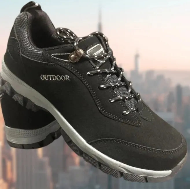 Men's low-cut hiking shoes in Army Green available in large sizes up to EU 49