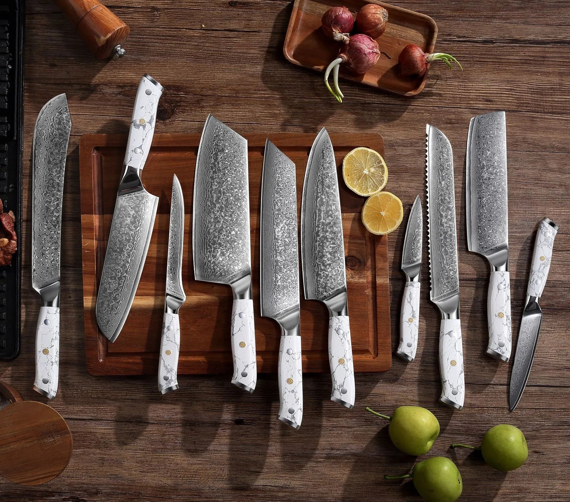 Damascus Special Household Combined Chef's Knife with 21cm VG10 steel blade and modern handle.