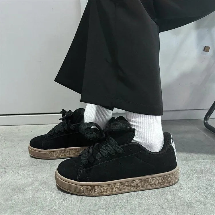 Black retro low-top sneakers with waterproof platform and English muffin heel