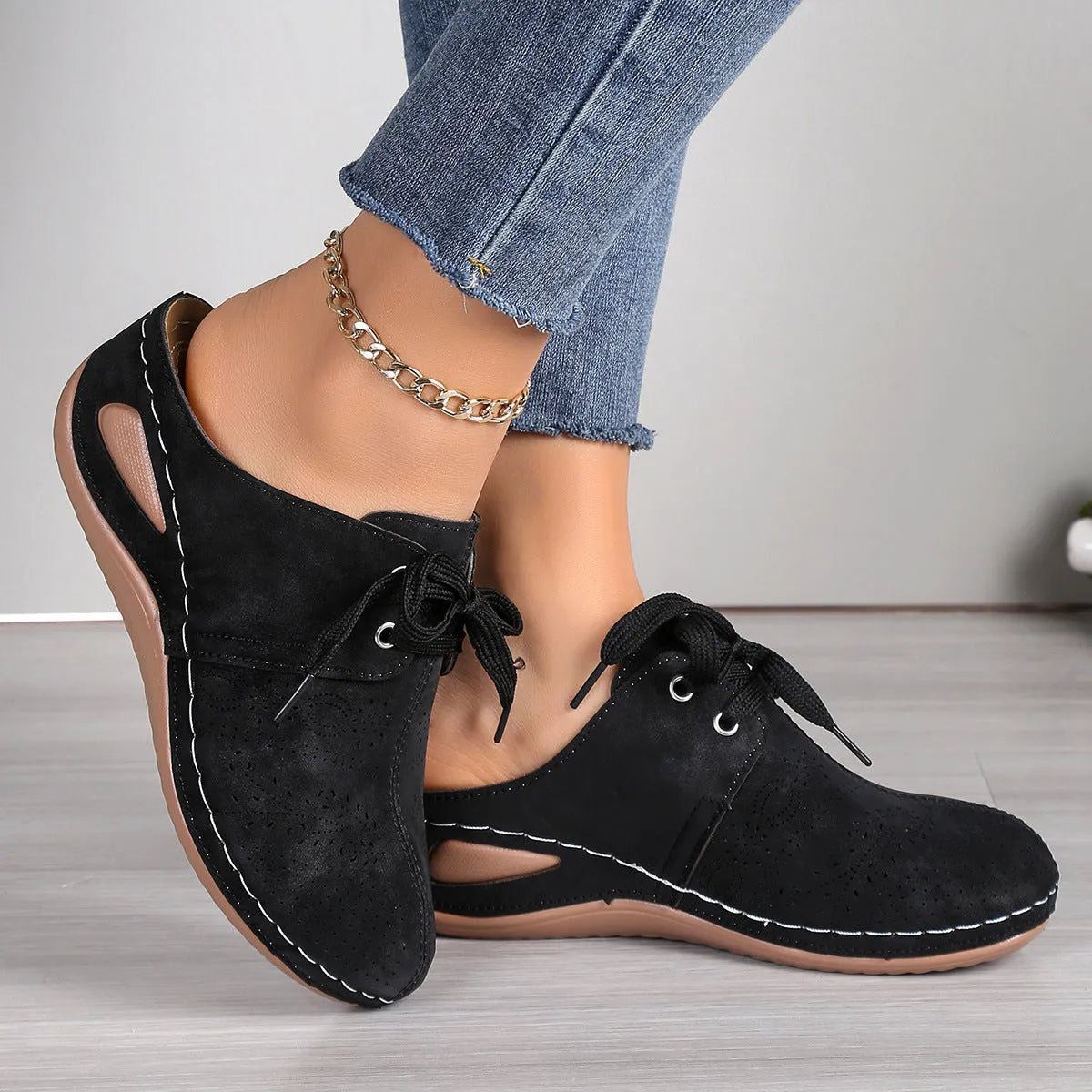 Women's lace-up wedge slippers with hollow-out design in suede upper and rubber sole
