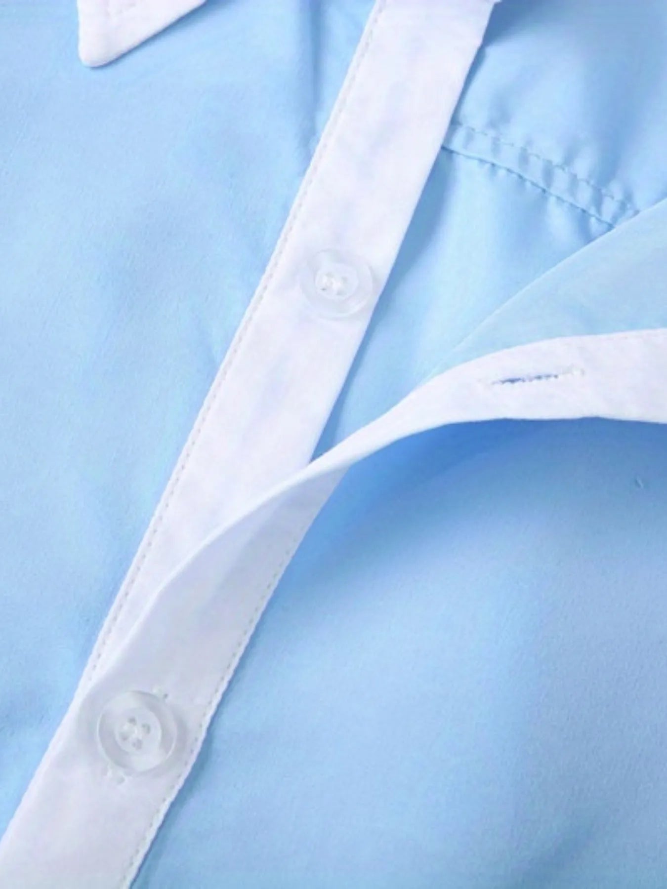 Blue long-sleeved business shirt for teenagers with white contrast collar and cuffs
