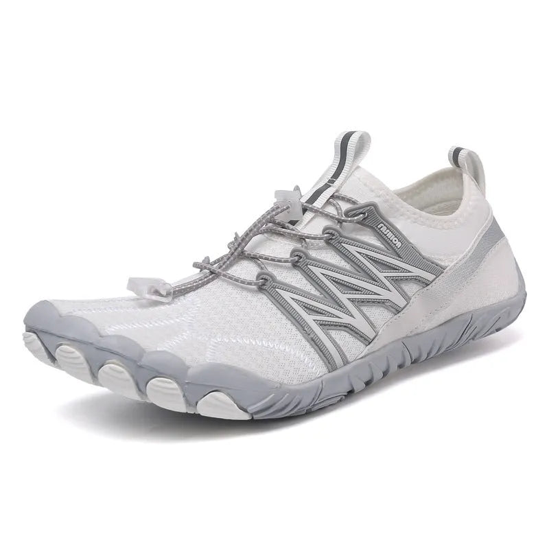 Indoor fitness training shoes with rubber sole and mesh lining in L2025 colour options