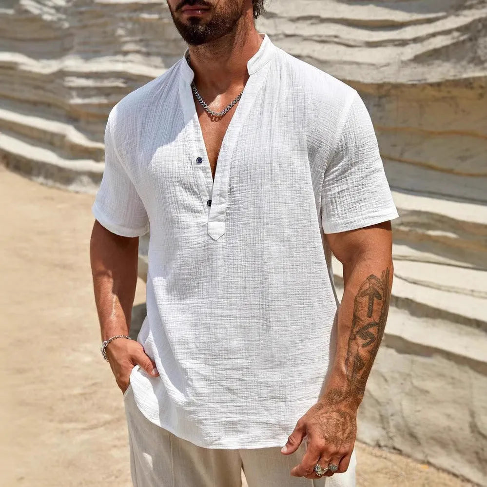 Men's solid colour short sleeve casual shirt with stand collar in polyester blend fabric