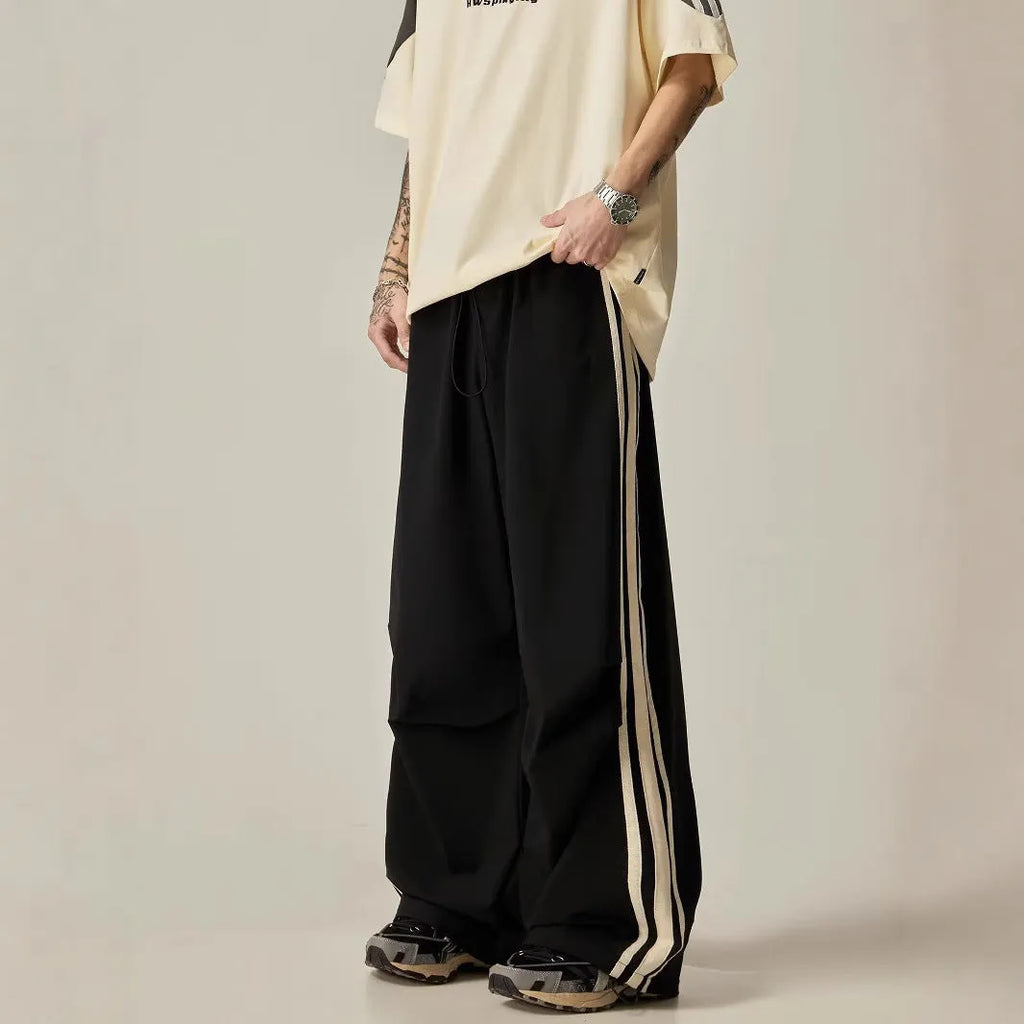Black men's climbing trousers with high waist and wide straight-leg design