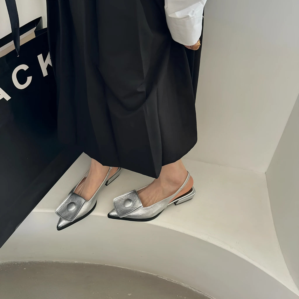 Women's low-cut sandals with pointed toe and back strap in four colour options