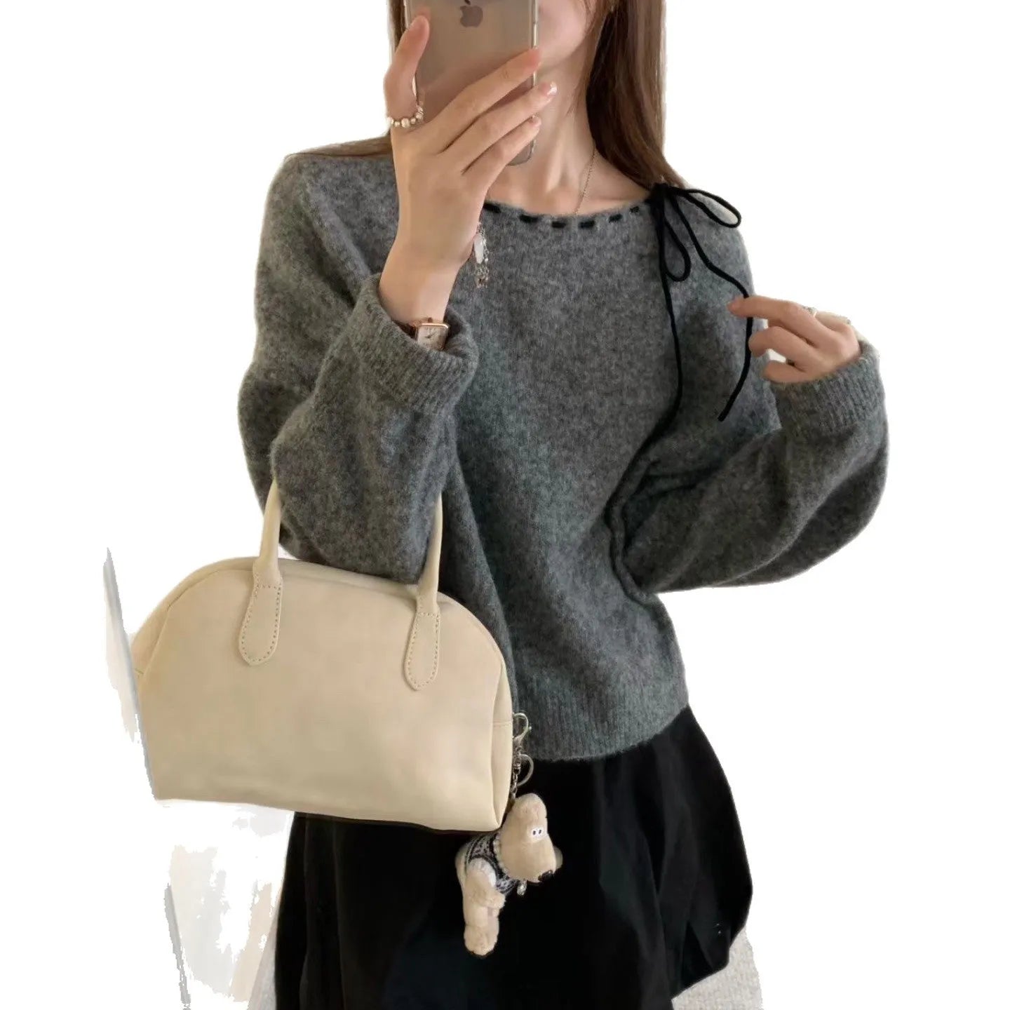Women's loose-fitting black knitwear pullover jumper with regenerated cellulose fibre construction