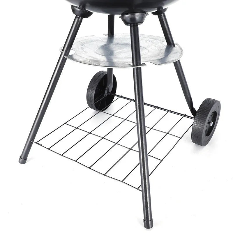 Portable barbecue oven with 14-inch cooking surface for 3-5 people