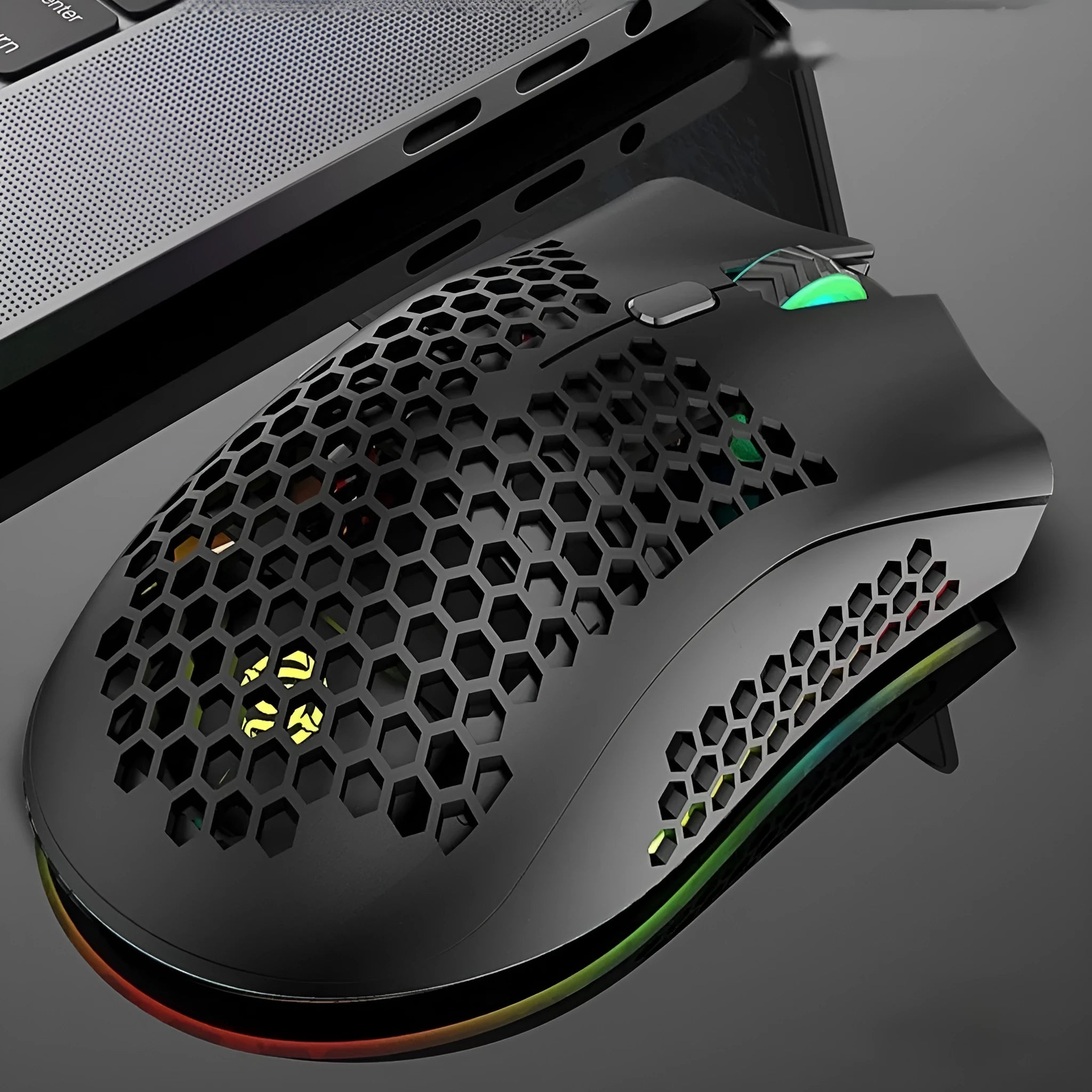 Hollow shell wireless mouse with LED lighting in black, cyan or white colour options