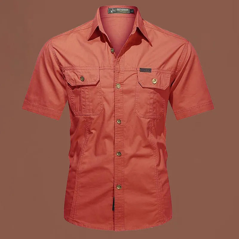 Men's short sleeve cotton work shirt in loose cardigan style with non-ironing treatment