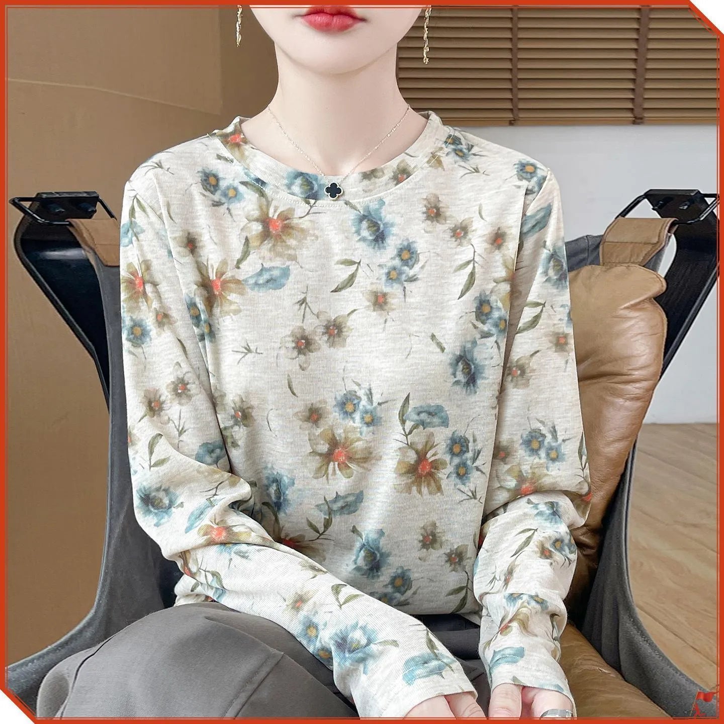 Women's round neck printed floral pullover in tencel cotton blend fabric with regular sleeves