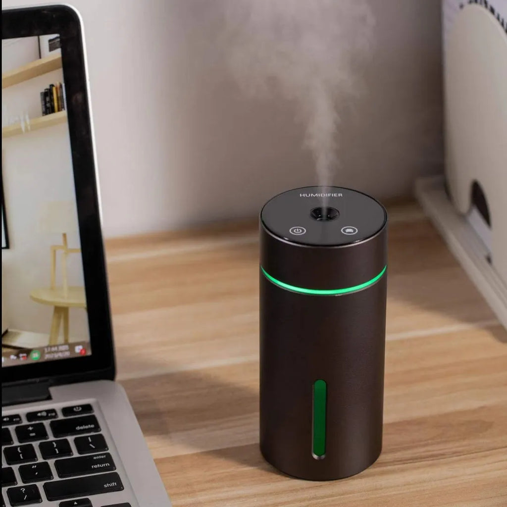 Aluminium alloy car humidifier and essential oil diffuser with 260ml water tank and colourful night light