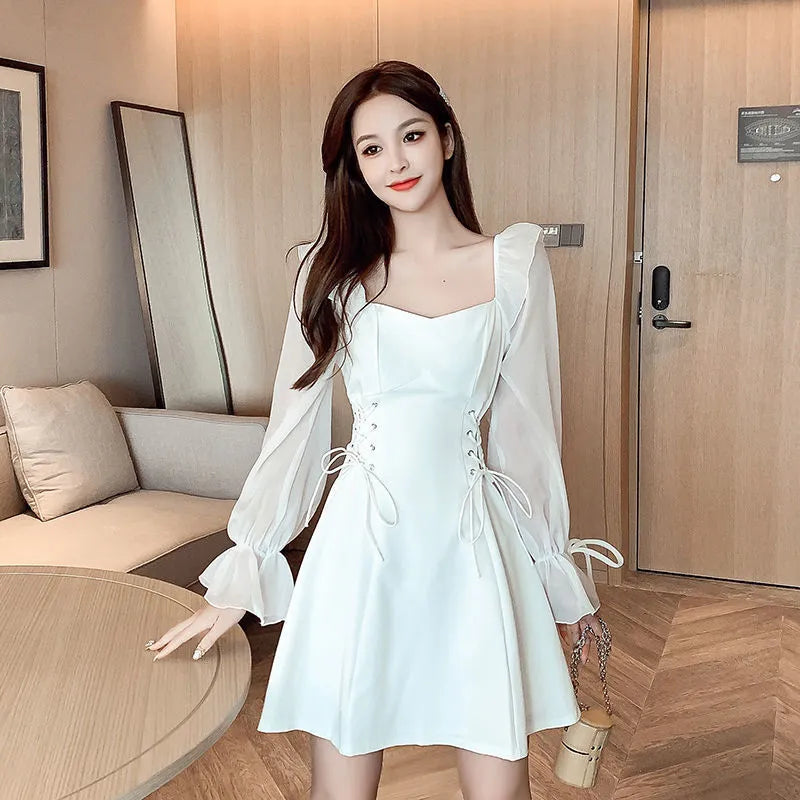 White long sleeve maxi dress with waist-slimming patchwork chiffon design