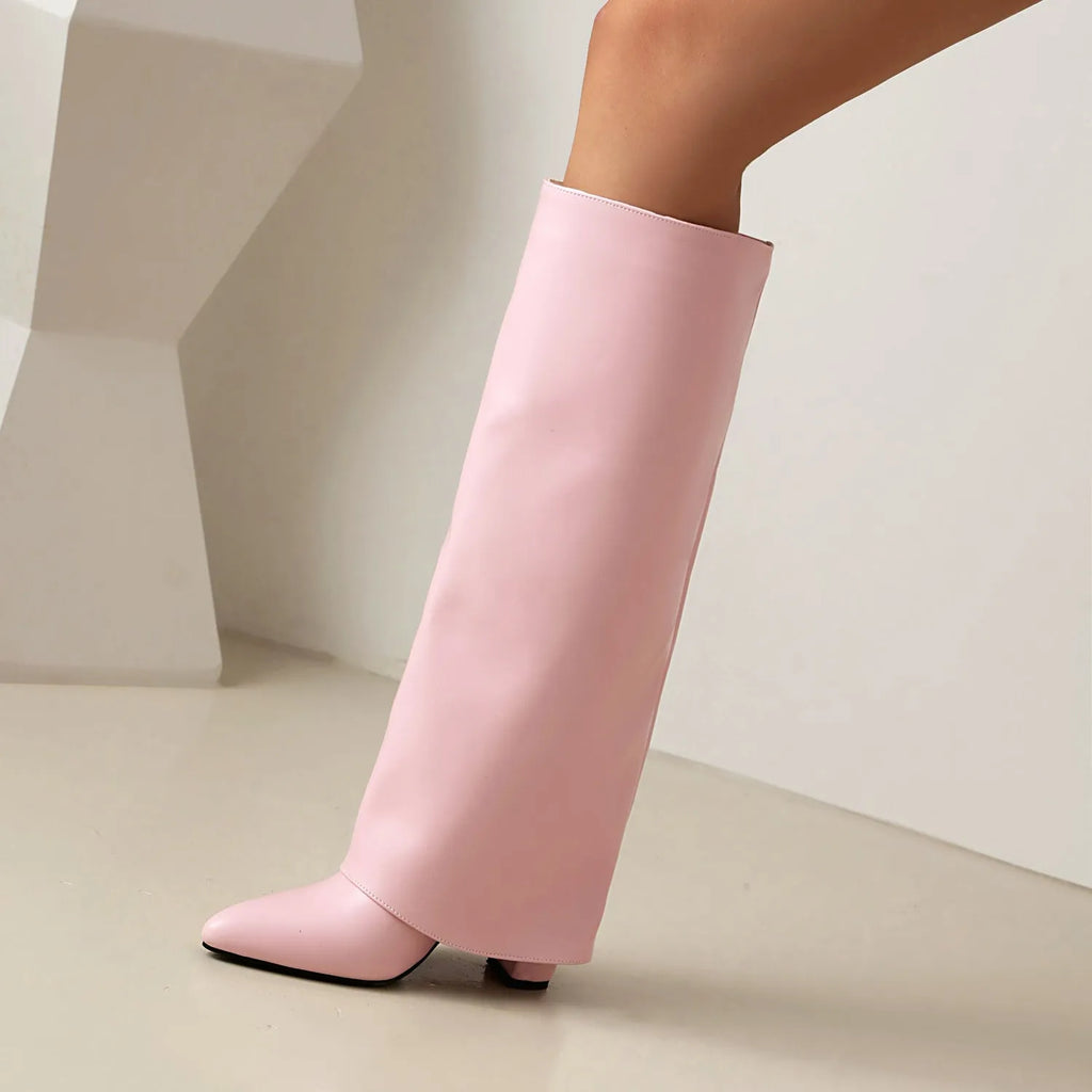 Women's black thick high heel boot with high cylinder length and sewing line detail on artificial PU upper