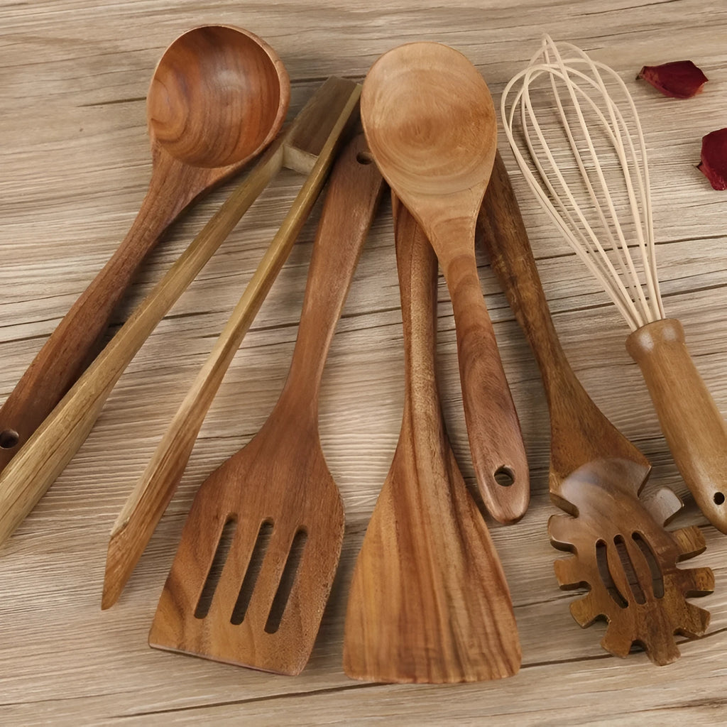Seven wooden cooking utensils with spoon shovel designs for non-stick pan cooking