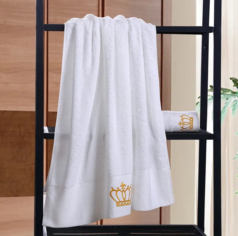 Cotton custom embroidery bath towel in white with size options including 70x140cm for hotel spa use