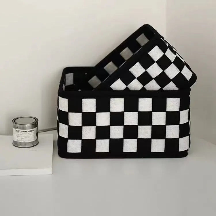 Checkerboard woven felt folding storage basket measuring 37x29x19.5cm