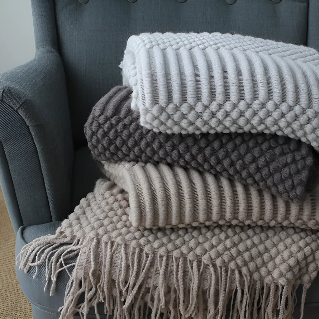 Small polyester fleece nap blanket in dark grey, 127x170cm