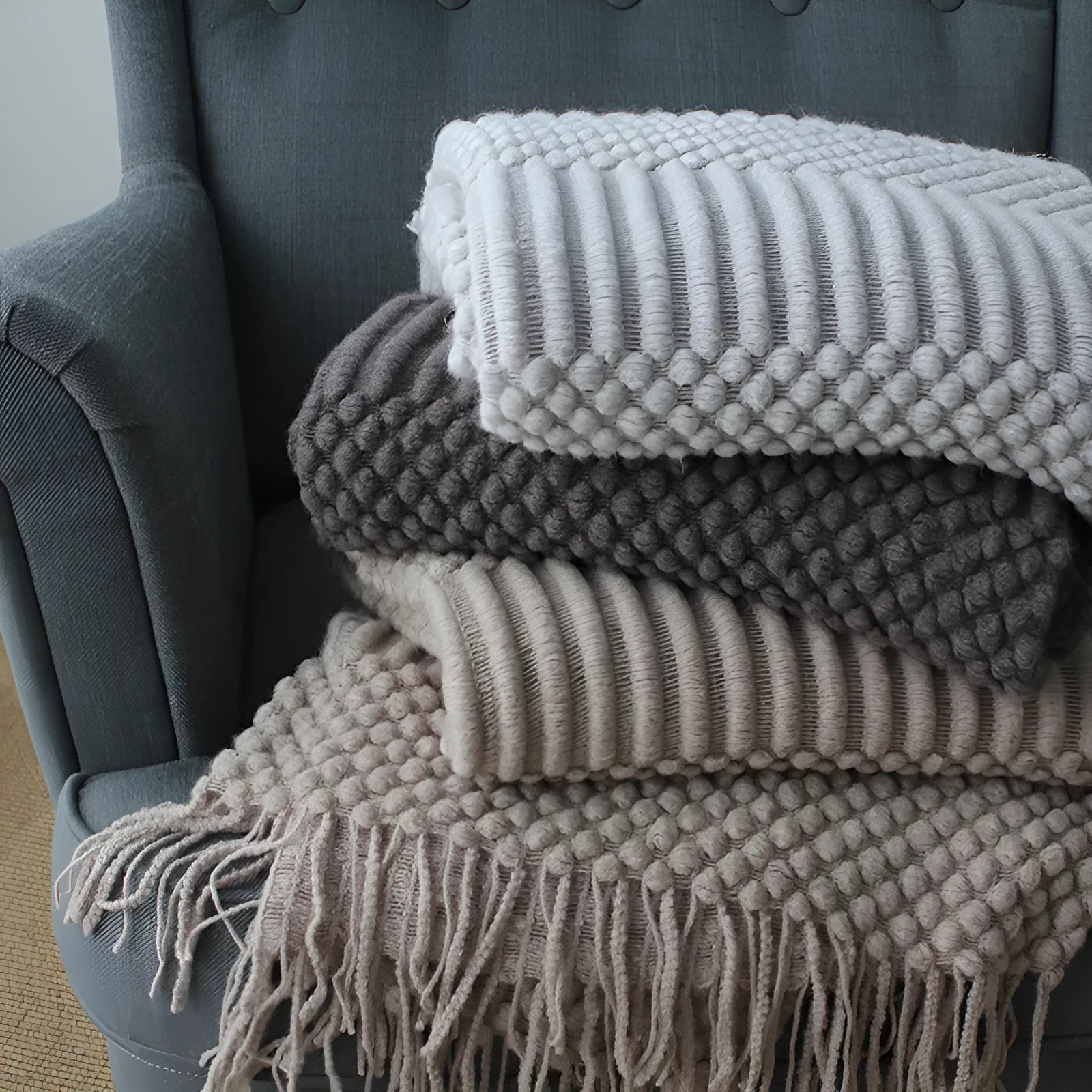 Small polyester fleece nap blanket in dark grey, 127x170cm