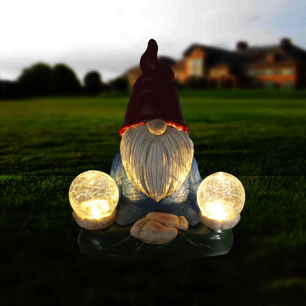 Solar LED resin dwarf doll garden ornament measuring 27x20cm with faceless old man design