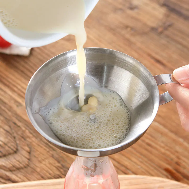 Small mini funnel made of 201 stainless steel with fine filter sieve layer and 1.6cm tube thickness