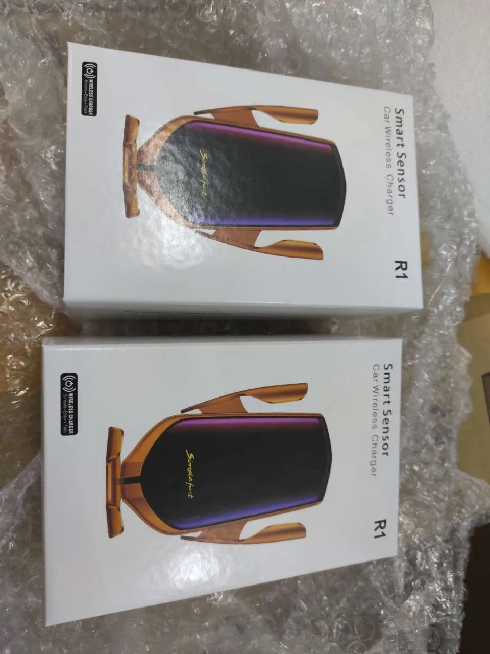 Magic Clip R1 automatic car wireless charger phone holder in gold metallic finish
