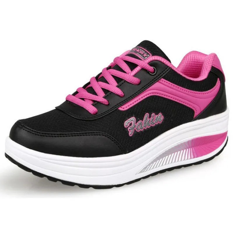 Women's low-heel casual shoes in grey, available in sizes 35 to 42 for travel and sport.