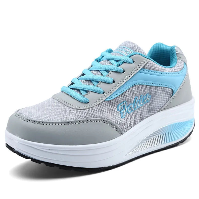 Women's low-heel casual shoes in grey, available in sizes 35 to 42 for travel and sport.