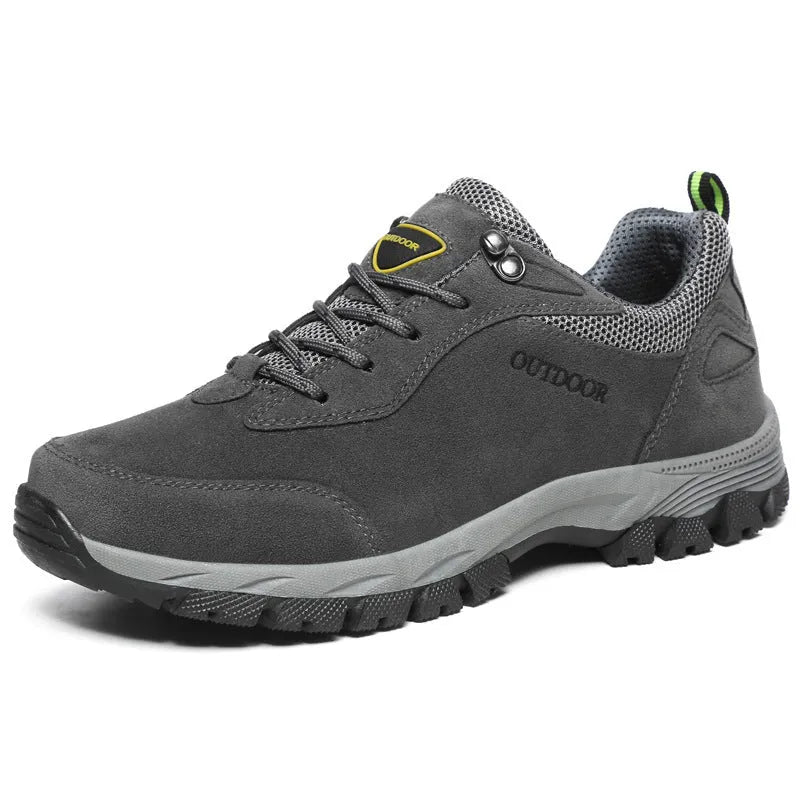 Men's low-cut hiking shoes in Army Green available in large sizes up to EU 49