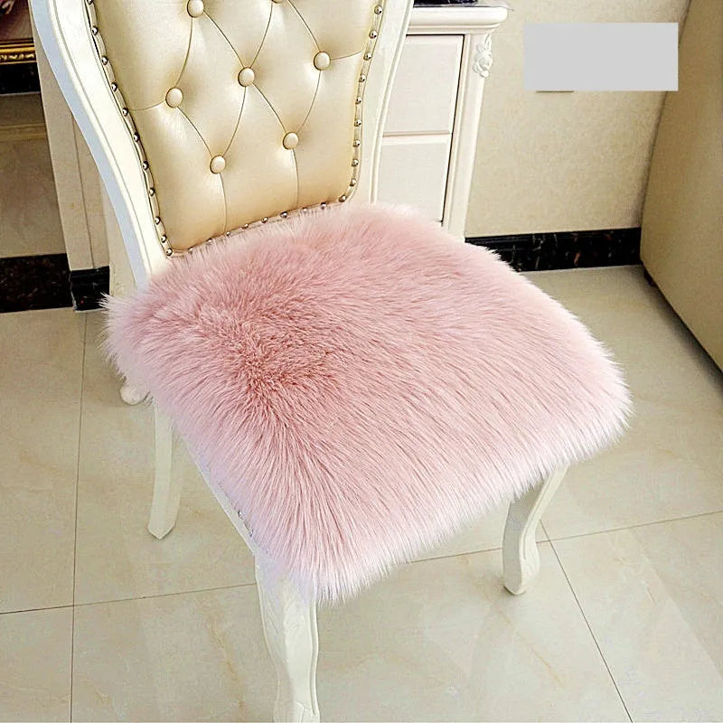 Plush office chair butt pad 30x30cm polyester fibre filling in white on a desk chair