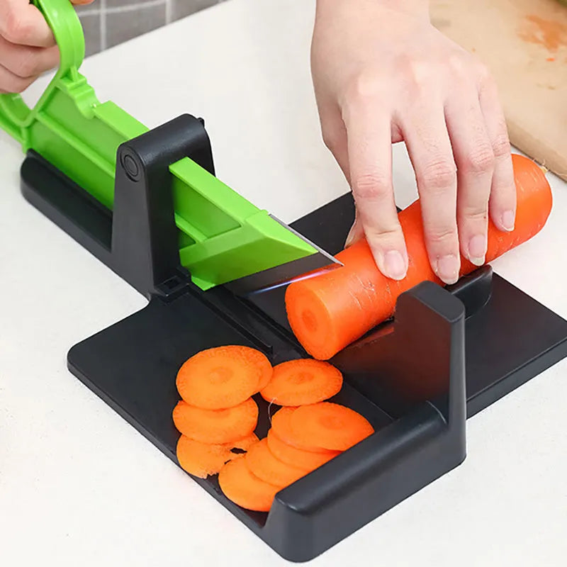 Green and red vegetable cutting machine with stainless steel blades for carrots and potatoes
