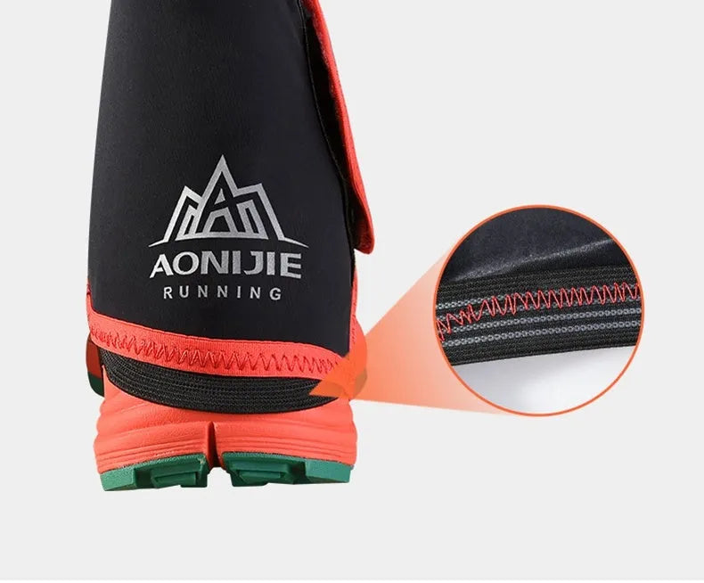 Nylon sandproof shoe cover in black blue colour for outdoor use