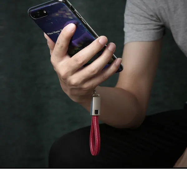 Short 20cm leather Lightning charging cable with zinc alloy connectors in red colour