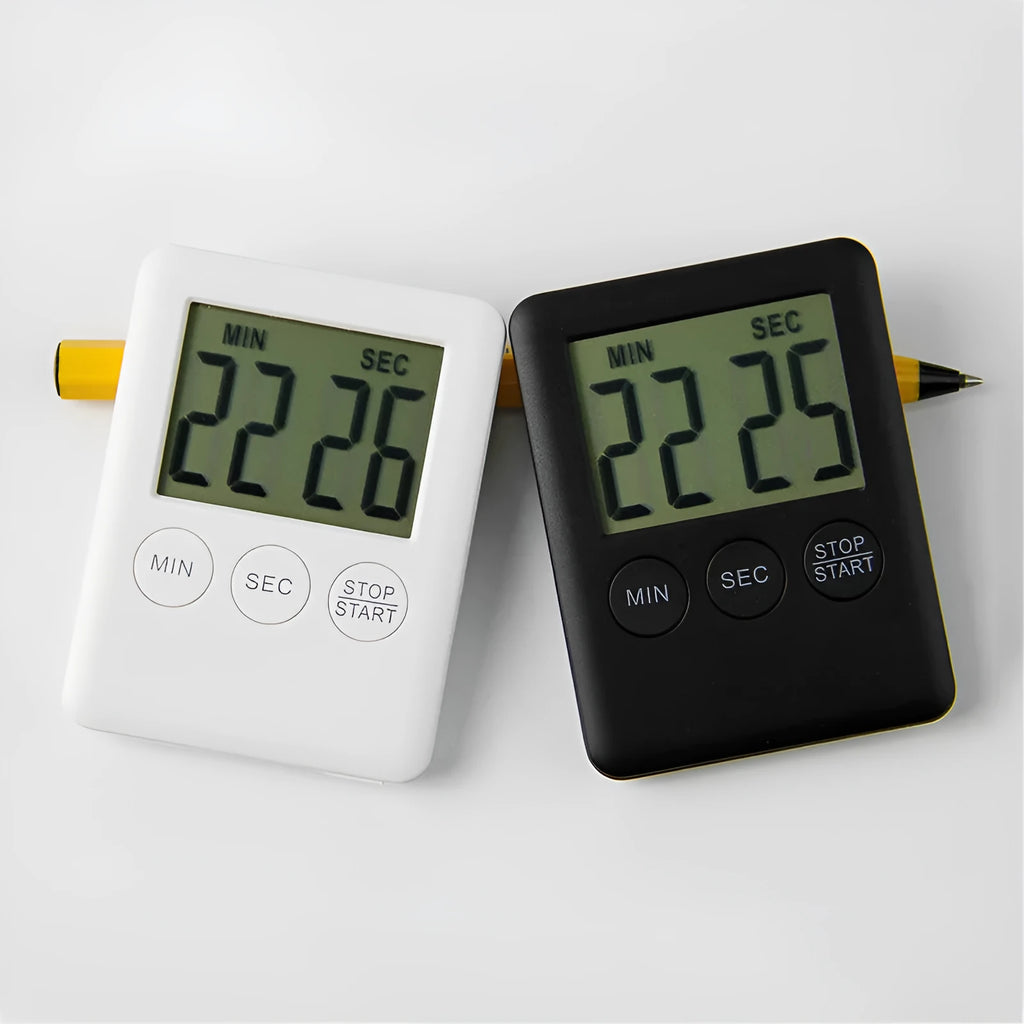 Kitchen timer with magnetic back and large display in black or white colour options