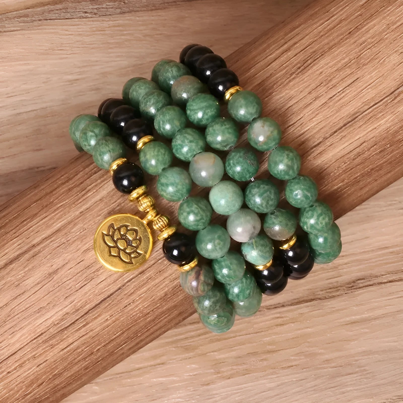 Green and black elastic beaded bracelet made from alloy material with natural styling