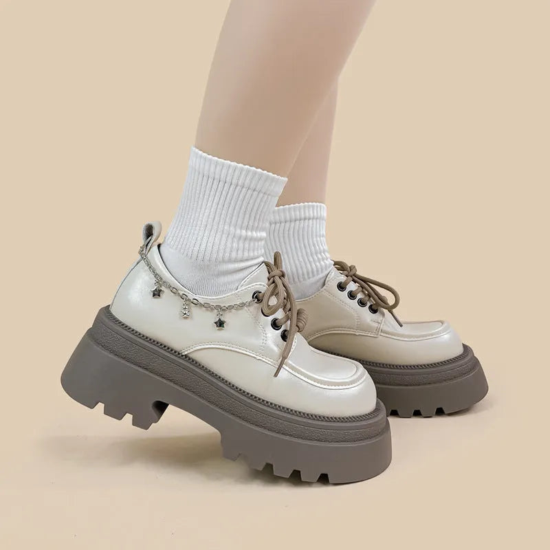 British style white platform leather shoes with chunky heel and front lace-up closure