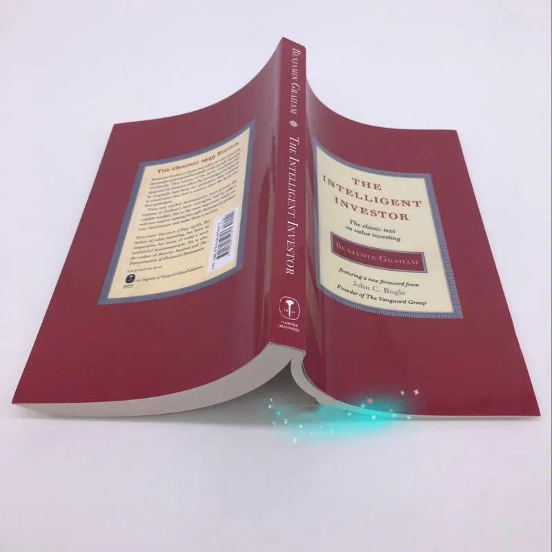 The Intelligent Investor book English version cover showing investment finance title