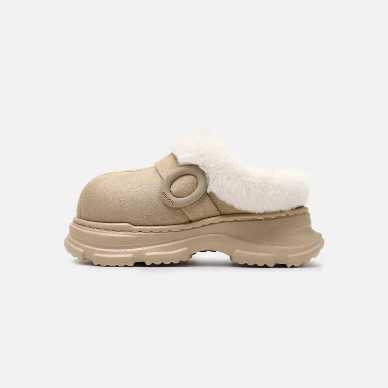 Women's non-slip faux fur slippers with 5cm heel in caramel colour