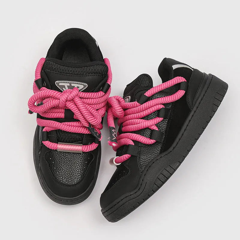Unisex low-top casual shoes in denim blue with mesh upper, rubber sole, and round toe.