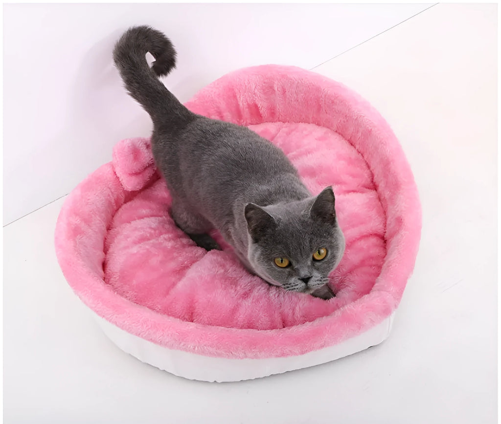 Heart-shaped soft cloth pet bed in grey and pink sizes M L XL for cats and dogs