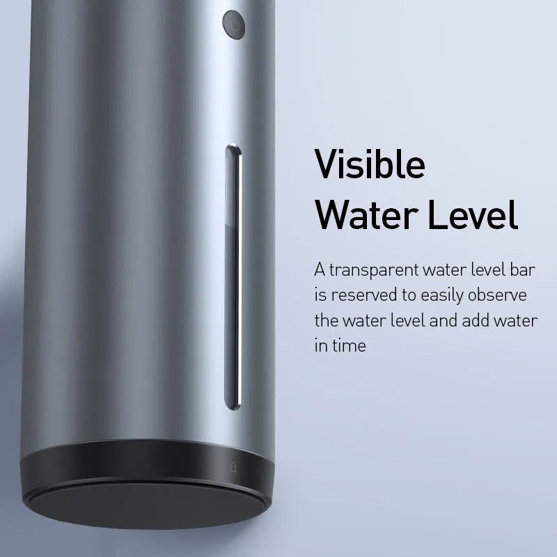 Black aluminium alloy car humidifier and aromatherapy diffuser with USB cable for 12V power.