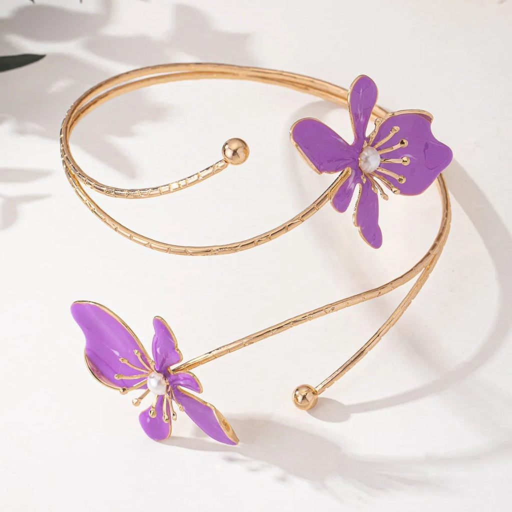 Pink alloy armband with hollow patterned lines design for wrist jewellery
