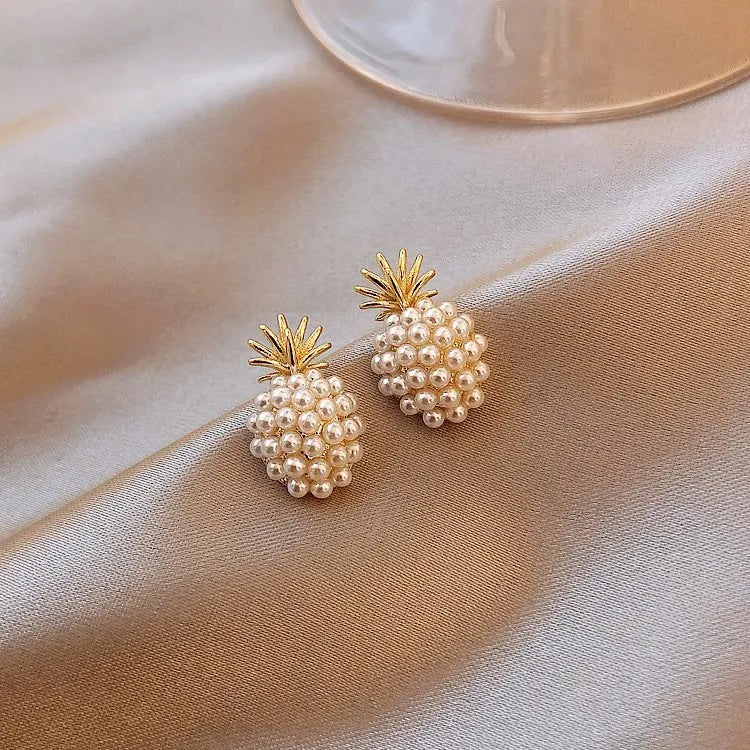 Korean-style pineapple starfish pearl earrings in alloy with electroplated metallic finishes