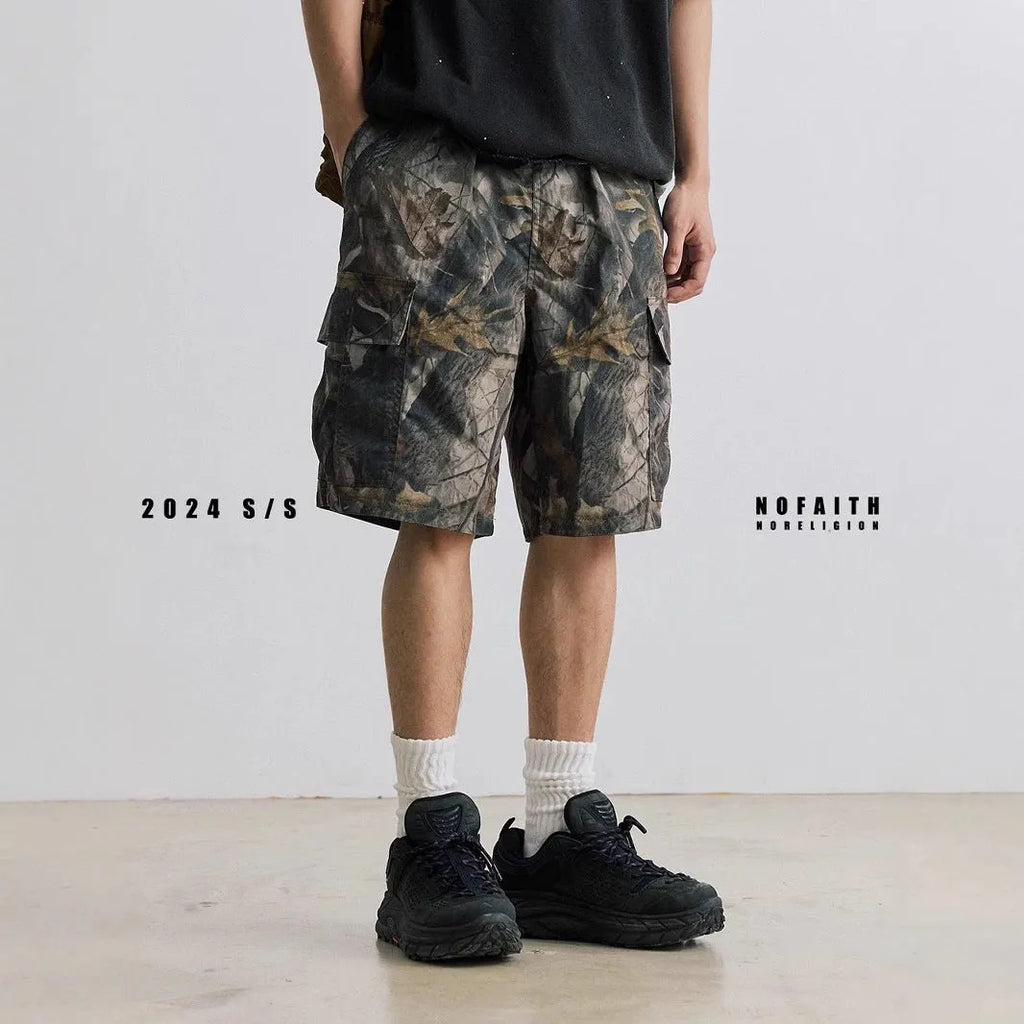 Loose casual straight-leg denim shorts with elasticated mid waist in black and army green colours