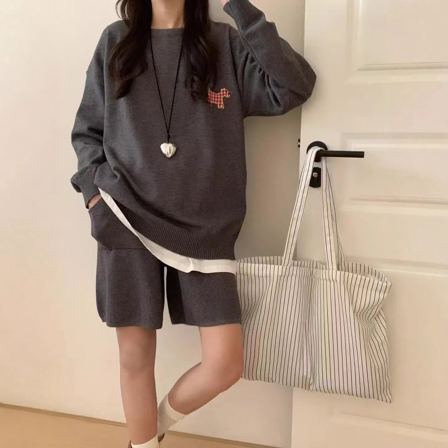 Women's casual knitted sweater and shorts suit set with animal embroidery in imitation cashmere fabric