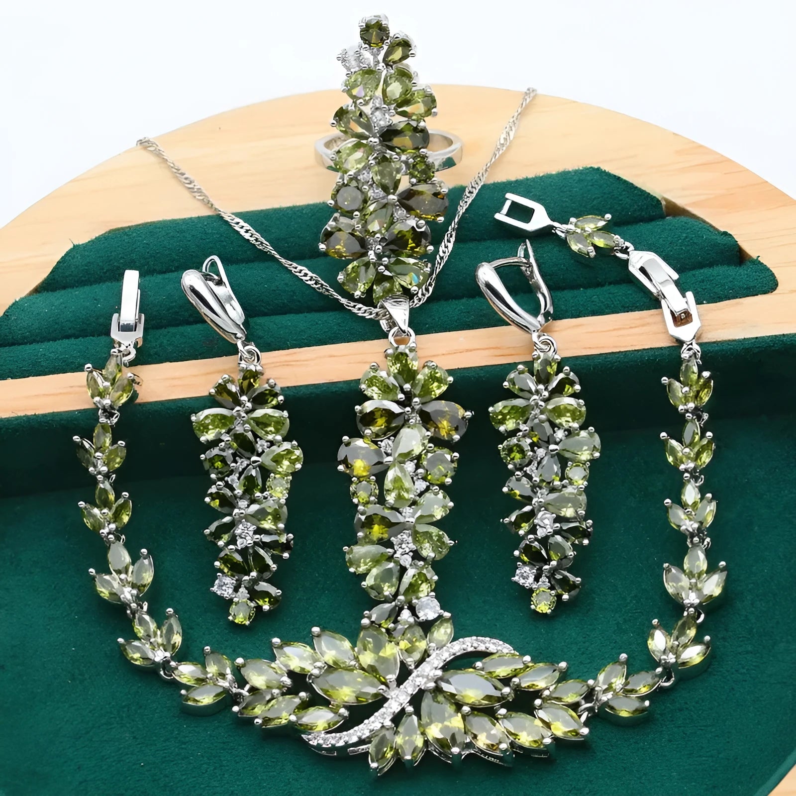 Retro copper alloy jewellery set with plant patterns including necklace, earrings, ring, and bracelet