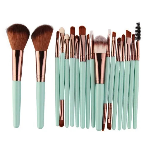 18-piece makeup brush set with fan-shaped cosmetic tools for professional application