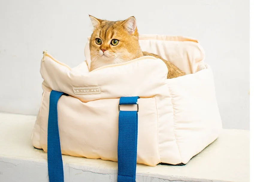 White portable cat bag made from peach skin velvet with cotton belt, size 45x35x26.5 cm, for cats up to 12 kg