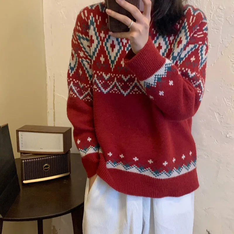 Striped pullover knitted top in loose retro style with long sleeves