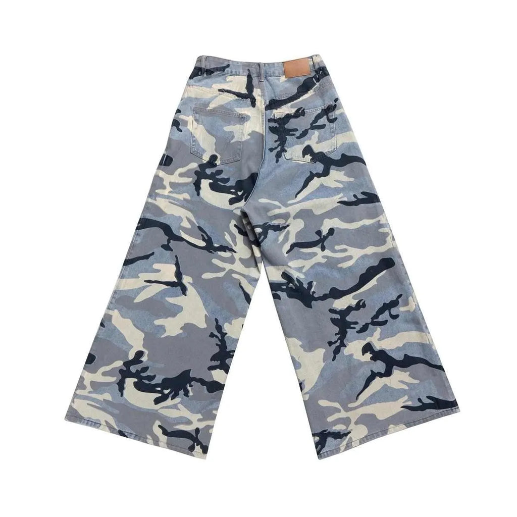 Snow camouflage blue loose fit jeans with cotton elastic denim construction and mid-waist design
