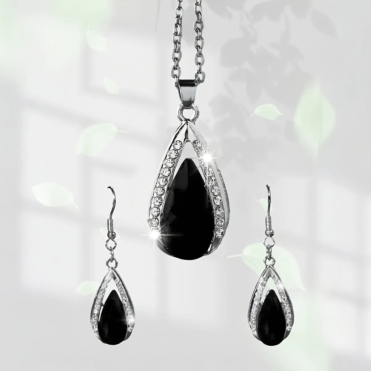 Teardrop glass pendant necklace and matching earrings set in black or red colour